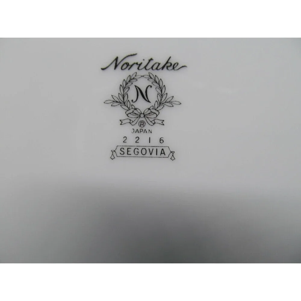 Noritake 2216 Segovia Set Of 3 Black And White 8 1/4